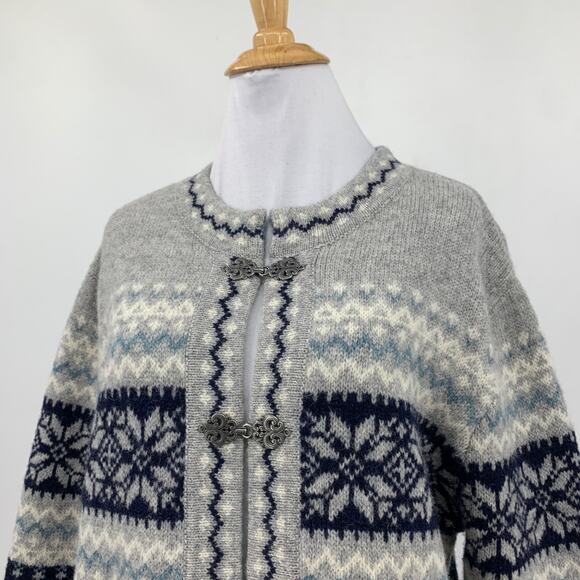 Susan Bristol Cardigan Womens M Medium Grey Navy Fair Isle Wool Metal Clasps - Picture 3 of 14